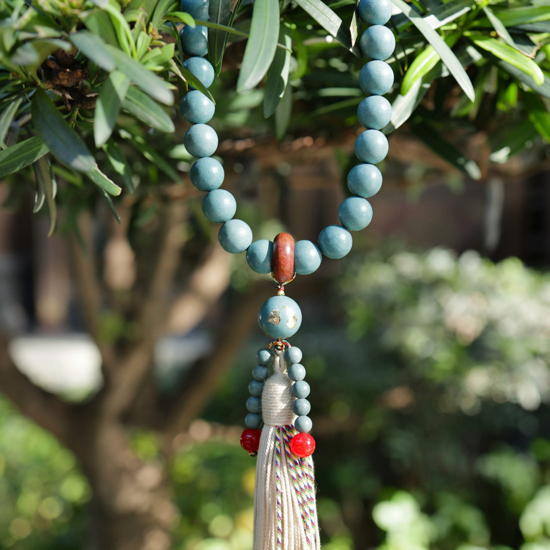 What Is He Xiang and Why Is It Different from Regular Aromatherapy?