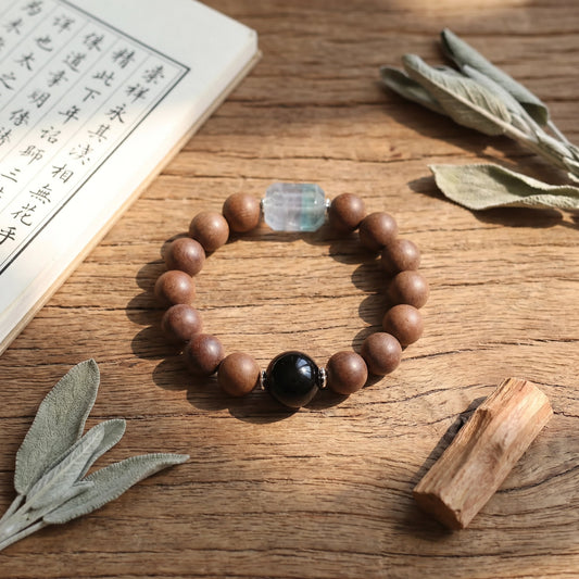 Struggling with Brain Fog? How a Natural Sandalwood Bracelet Anchors Your Focus