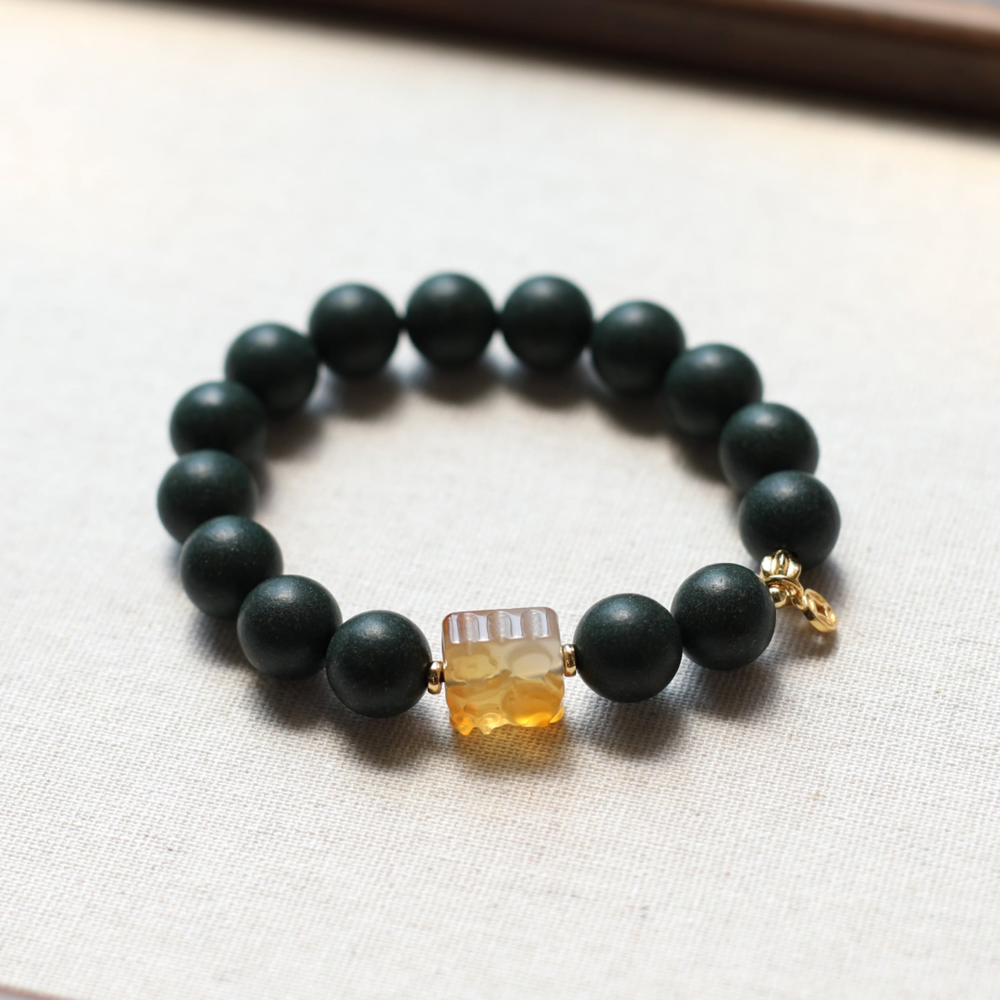 Herbal Scent Artisan Gardenia & Fo-Ti Incense Bead Bracelet with Natural Agate - 12mm — photo 6