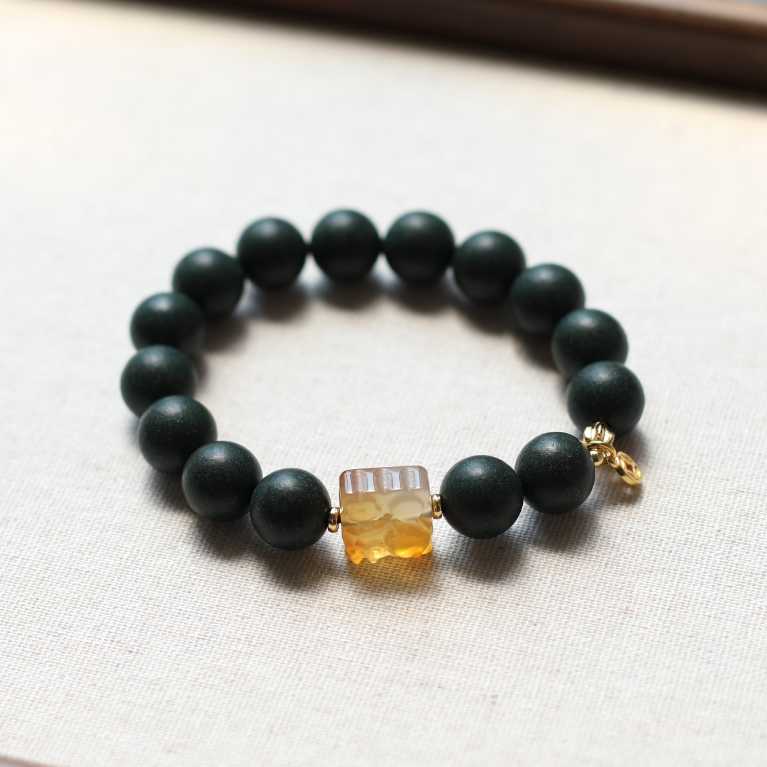 【Soothed】Herbal Scent Gardenia and Polygonum Multiflorum Irritability-Relieving Natural Agate Bracelet 12mm