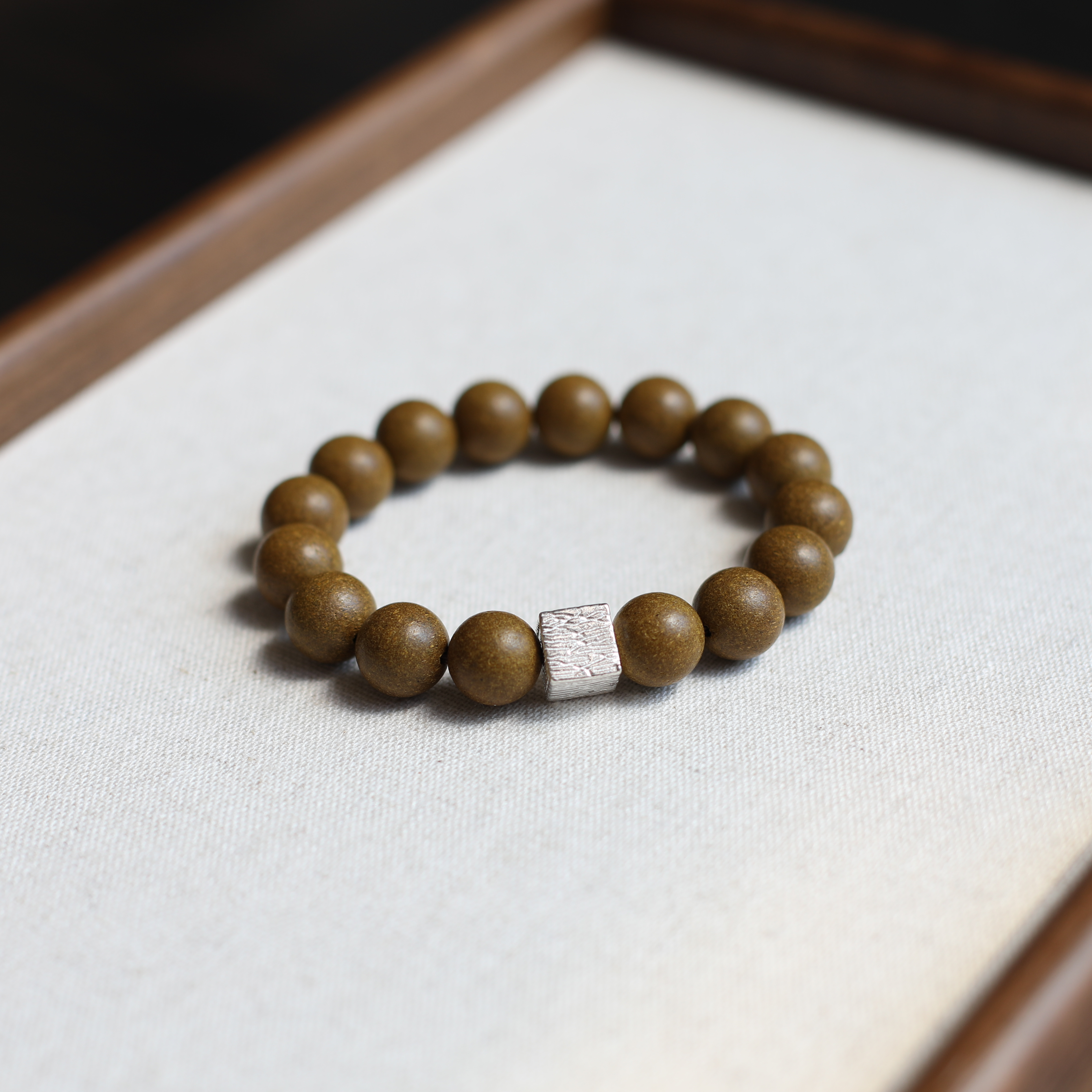 【Caring】Herbal Scent Ginseng & Sweet Osmanthus Womb-Warming & Stomach-Nourishing Beaded Bracelet 12mm