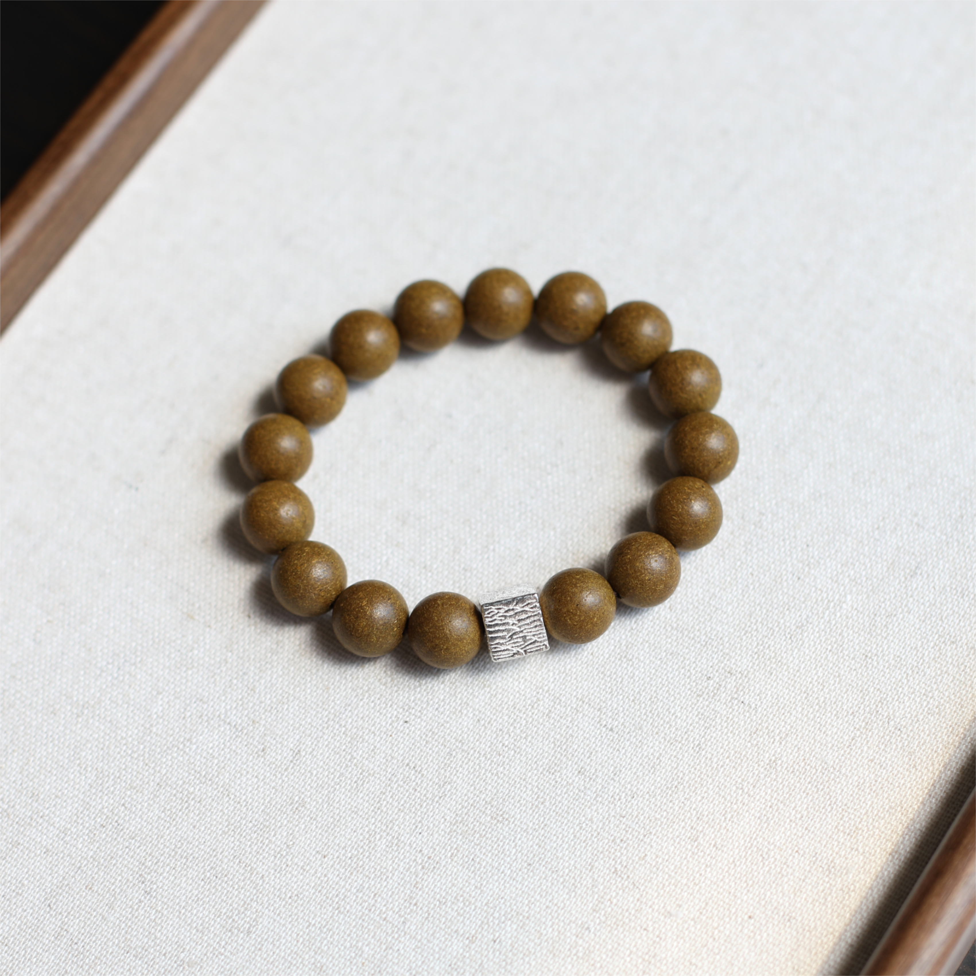 【Caring】Herbal Scent Ginseng & Sweet Osmanthus Womb-Warming & Stomach-Nourishing Beaded Bracelet 12mm