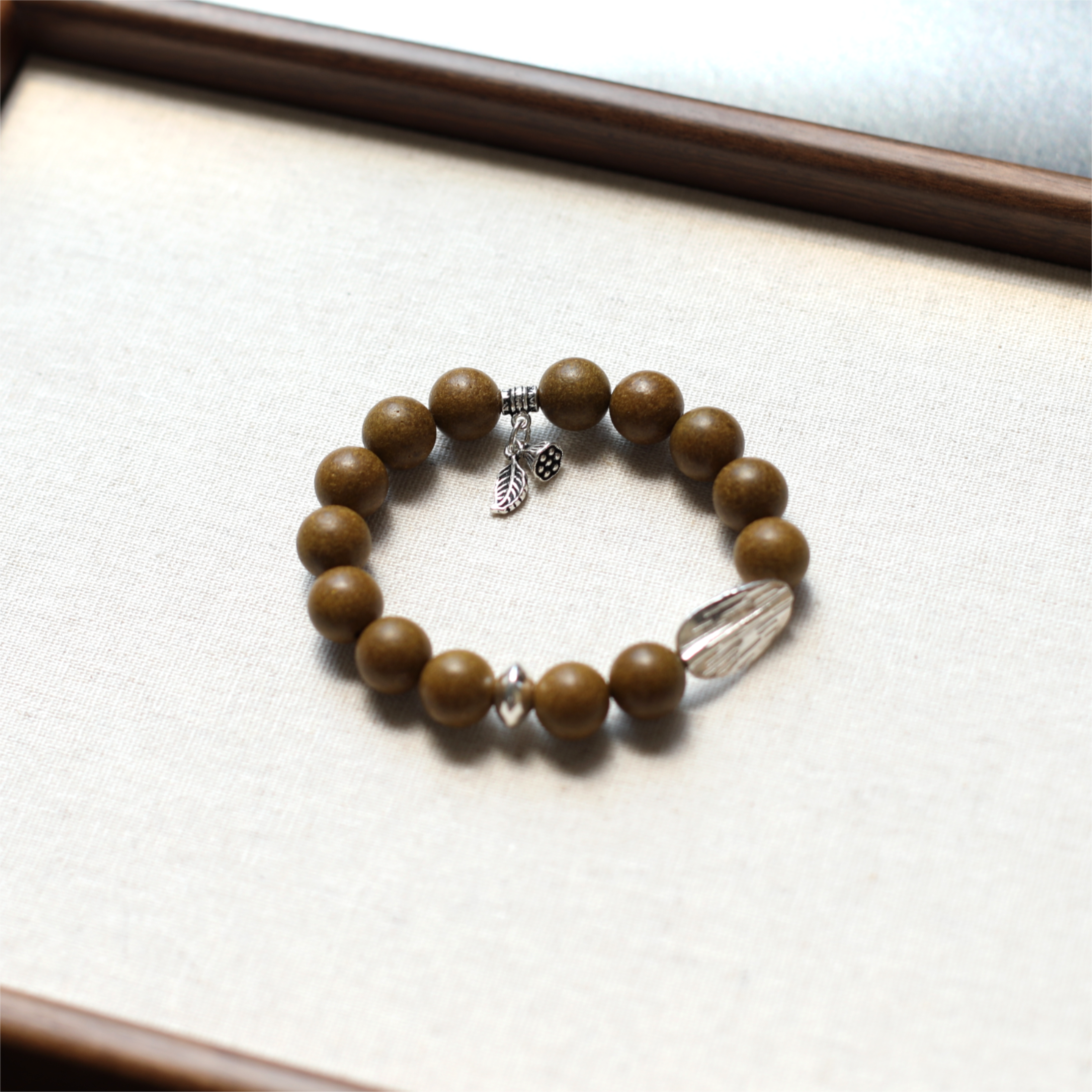 【Toasty】Herbal Scent Ginseng & Sweet Osmanthus Womb-Warming & Stomach-Nourishing Bracelet 12mm