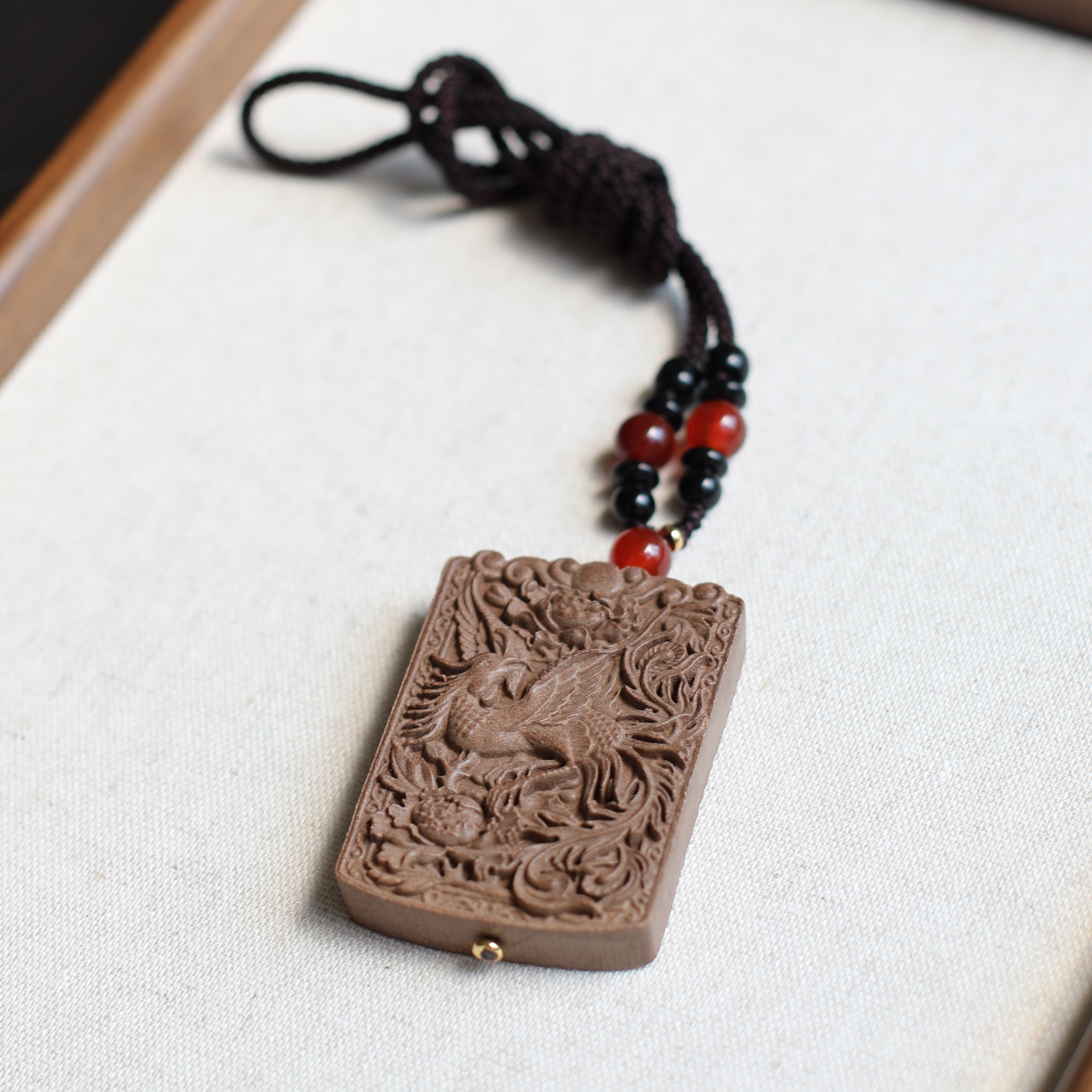 【Auspicious】Herbal Scent Black Ginseng and Lychee Auspicious Phoenix Incense Pendant