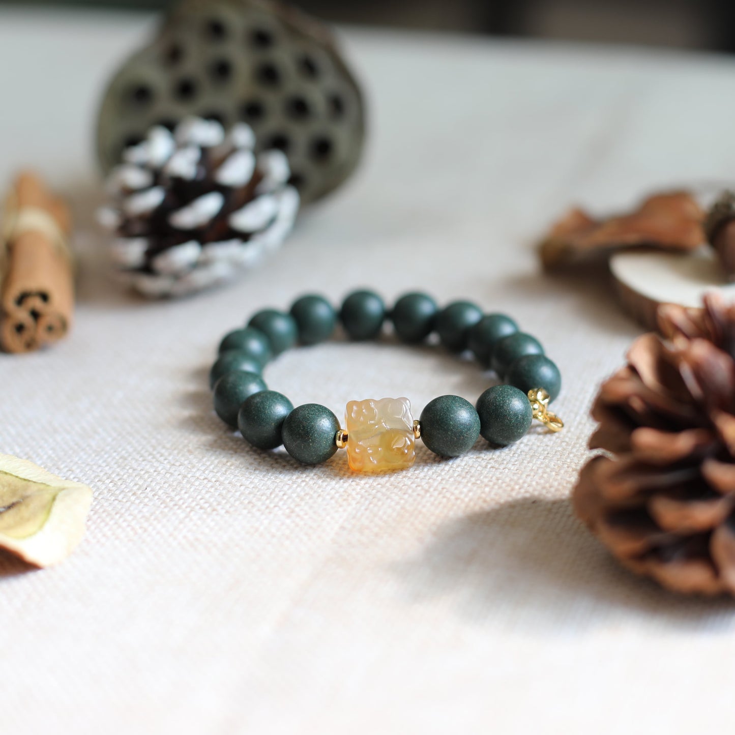 Herbal Scent Artisan Gardenia & Fo-Ti Incense Bead Bracelet with Natural Agate - 12mm — photo 4