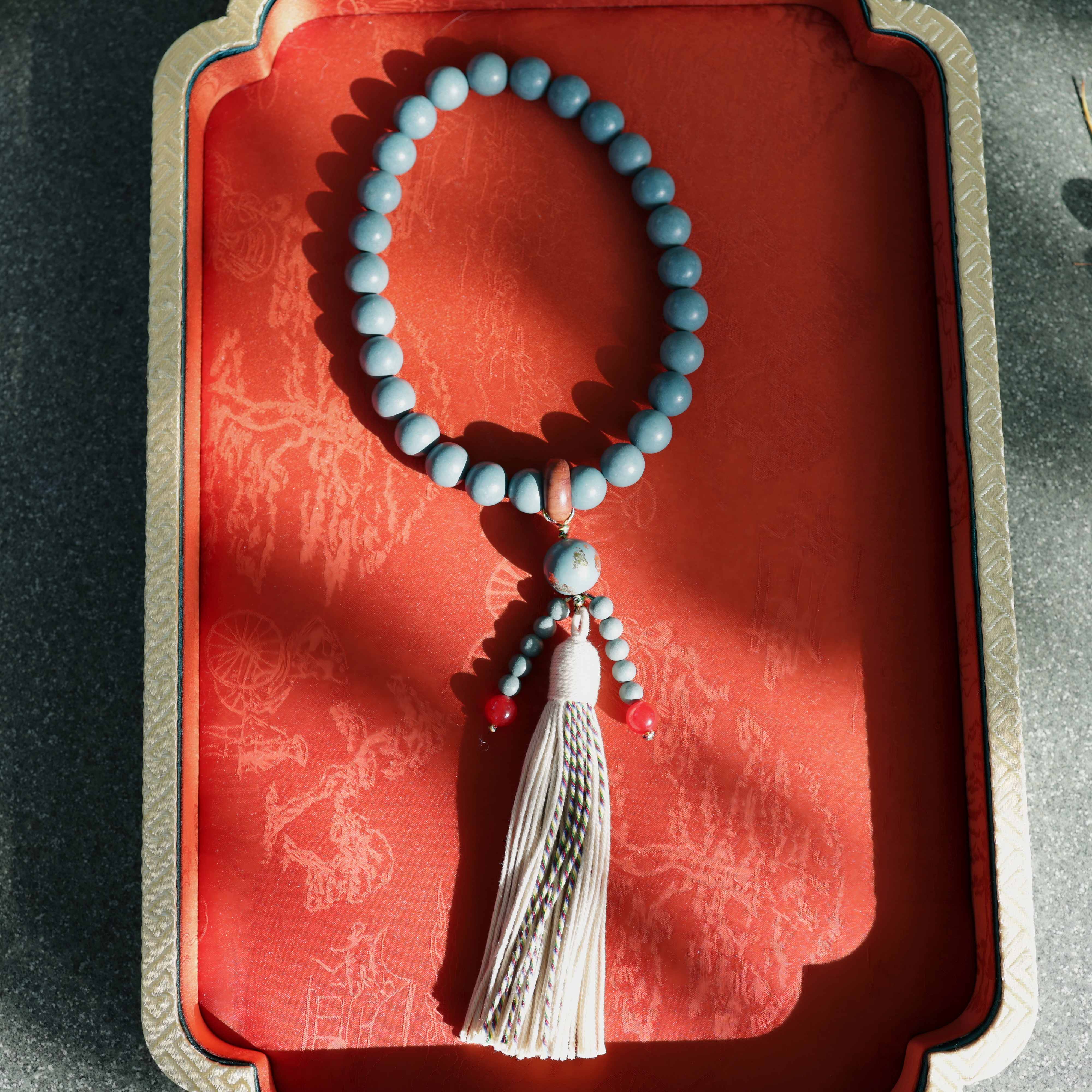 Halcyon Herbal Scent lotus bead car charm pet-friendly