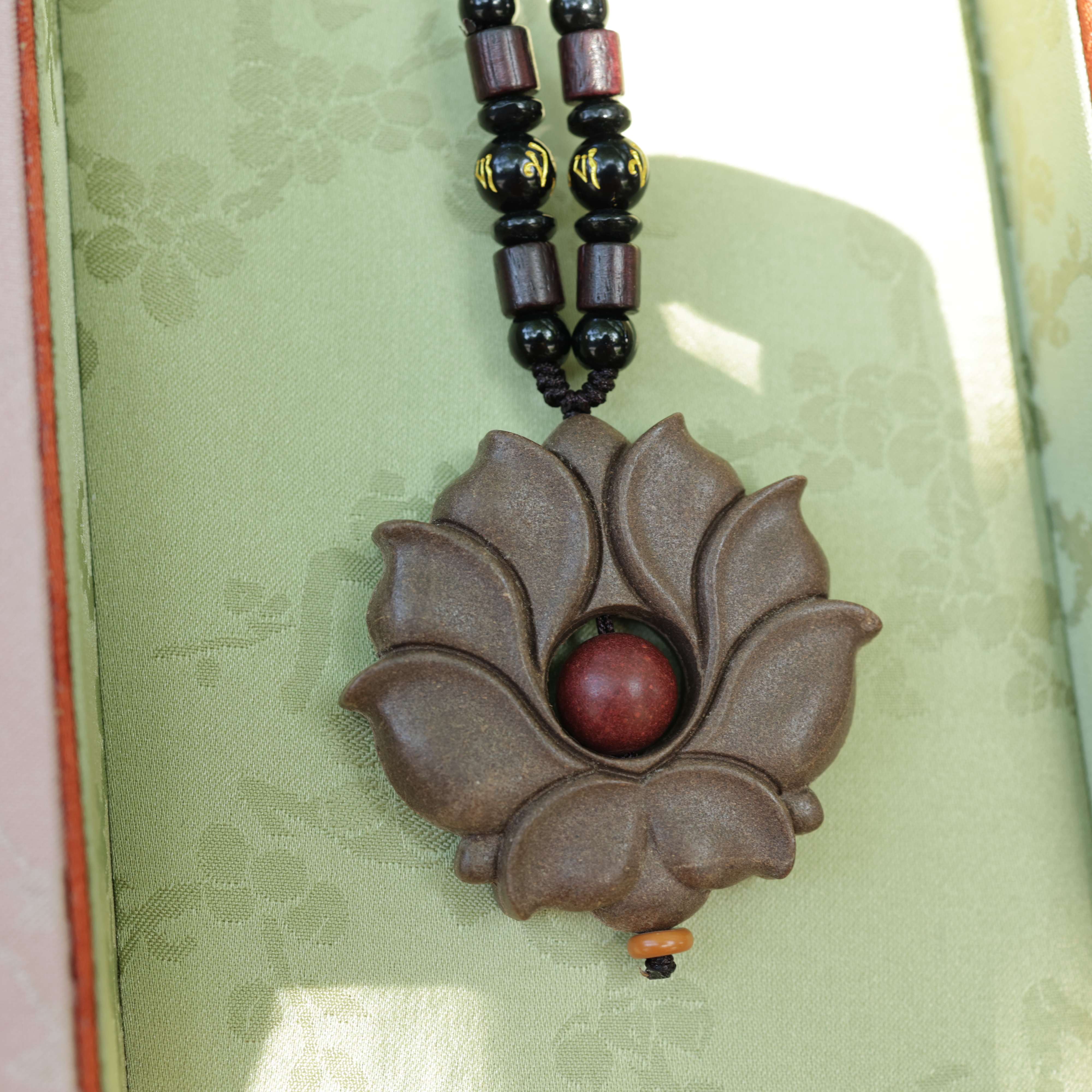 【Limpid】HERBAL SCENT Handcrafted Botanical Pendant - Pet-Friendly & Inner Calm