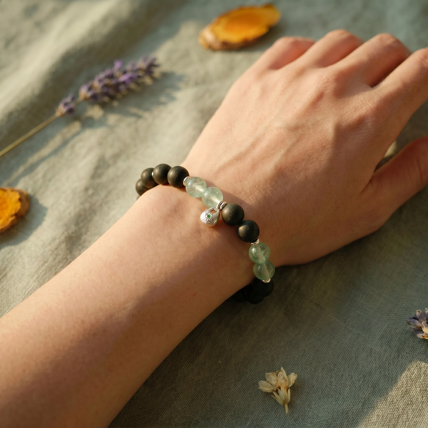【Quiescent】HERBAL SCENT Matte Black & Light Green Crystal Bracelet - Fo-Ti & Lavender Restful Calm, 100% Pet-Safe