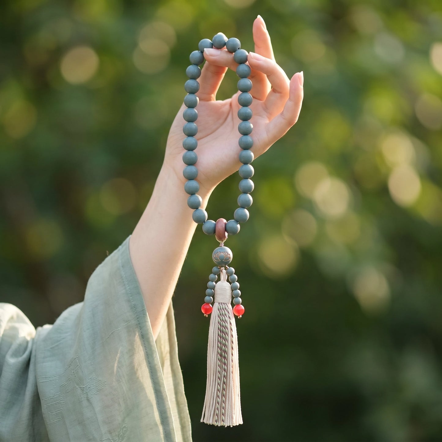 HERBAL SCENT Handcrafted Botanical Handheld Mala - Pet-Friendly & Lotus-Scented Mind Clarity