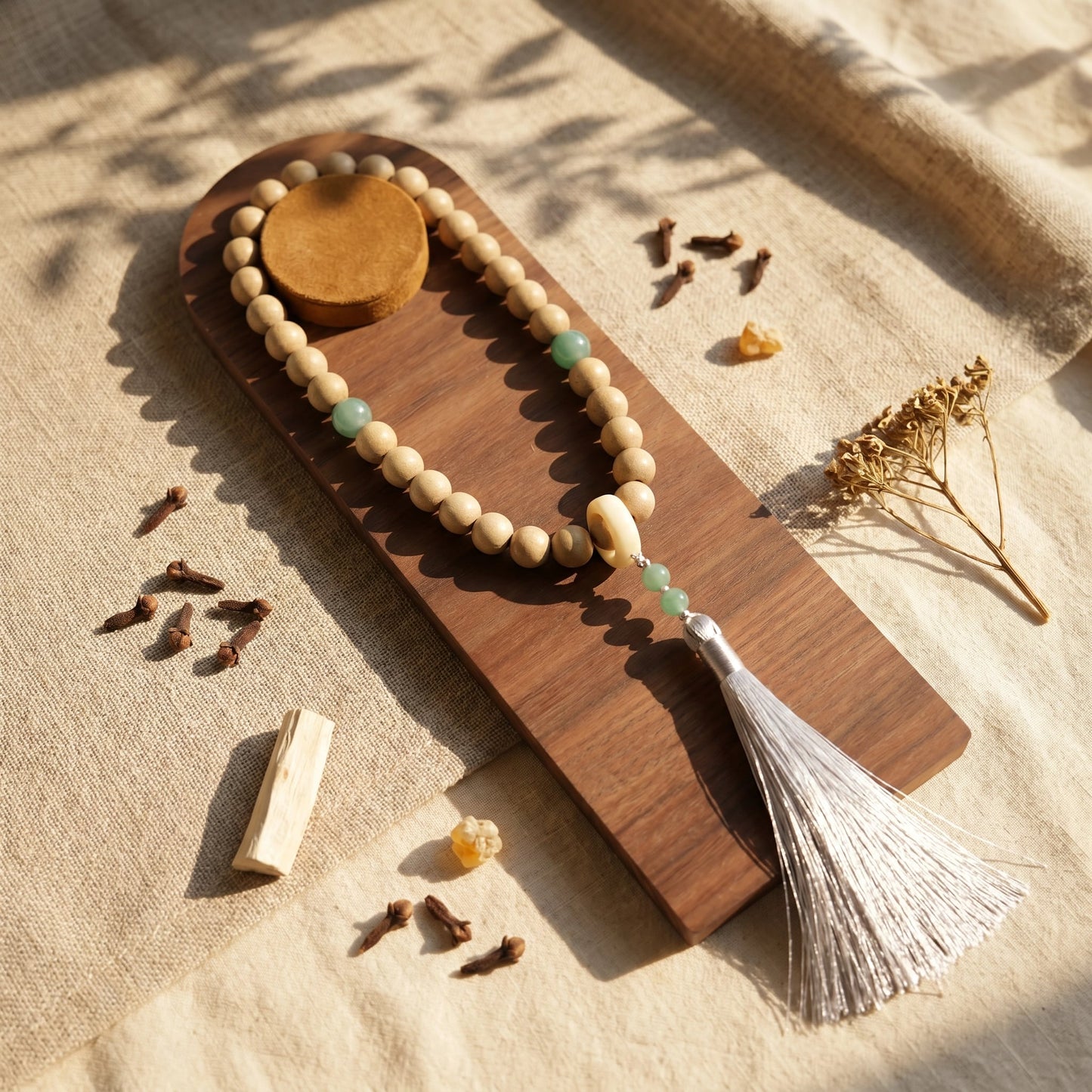 Herbal Scent Vitality-Enhancing Handheld Mala | White Ambergris & Clove Infused — photo 2