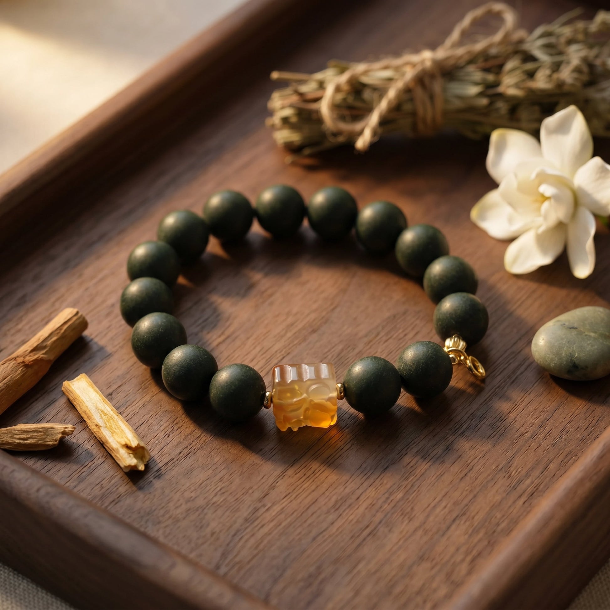 Herbal Scent Artisan Gardenia & Fo-Ti Incense Bead Bracelet with Natural Agate - 12mm